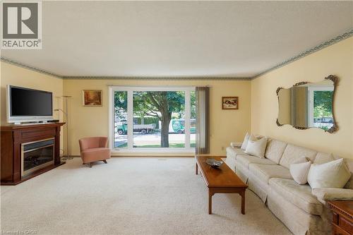 18 Osborne Crescent, Oakville, ON - Indoor Photo Showing Living Room With Fireplace