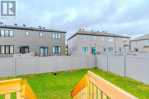2004 Caltra Crescent, Ottawa, ON - Outdoor