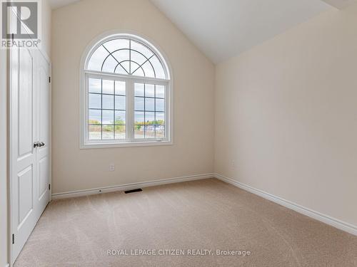 2 Wayne Allison Drive, Georgina, ON - Indoor Photo Showing Other Room