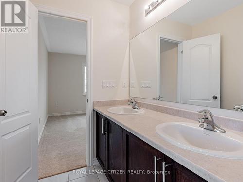 2 Wayne Allison Drive, Georgina, ON - Indoor Photo Showing Bathroom