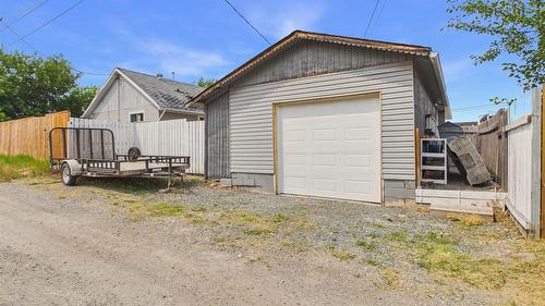 1819 2Nd Street, Cranbrook, BC - Outdoor