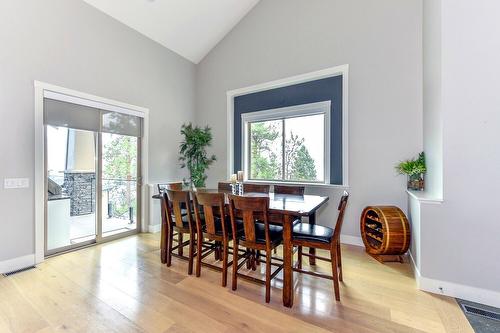 1-6267 Sundstrom Court, Peachland, BC - Indoor Photo Showing Dining Room