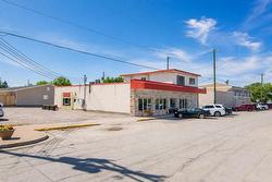 67 Park Avenue  Lac Du Bonnet, MB R0E 1A0