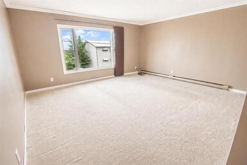 Living room - 67 Park Avenue, Lac Du Bonnet, MB 