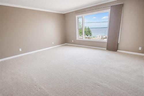 67 Park Avenue, Lac Du Bonnet, MB 