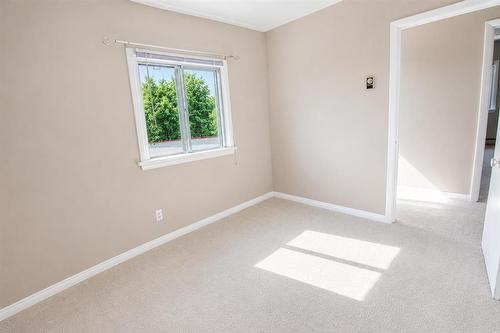 67 Park Avenue, Lac Du Bonnet, MB 