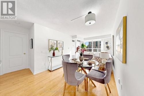 609 - 5 Rosehill Avenue, Toronto, ON - Indoor