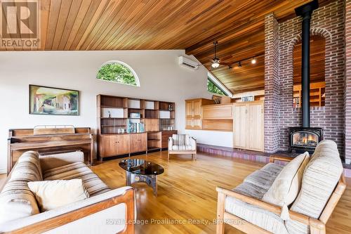 144 Elizabeth Street, Brighton, ON - Indoor Photo Showing Living Room With Fireplace