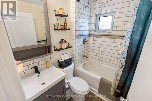 1397 Ontario Street, Cobourg, ON - Indoor Photo Showing Bathroom