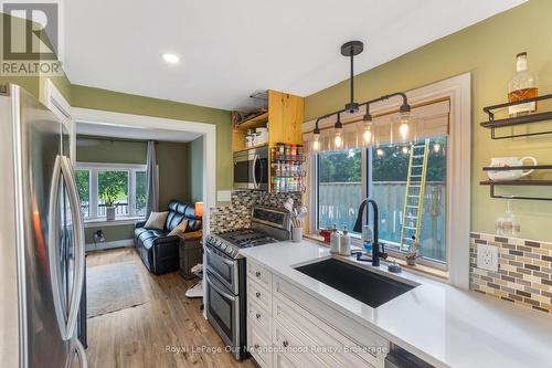 1397 Ontario Street, Cobourg, ON - Indoor Photo Showing Kitchen With Upgraded Kitchen