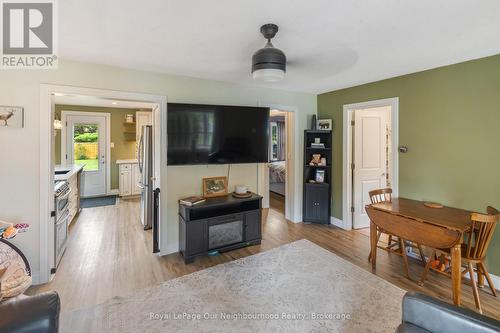 1397 Ontario Street, Cobourg, ON - Indoor Photo Showing Living Room
