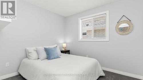 8 Melrose Court, St. Thomas, ON - Indoor Photo Showing Bedroom