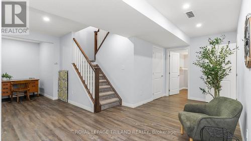 8 Melrose Court, St. Thomas, ON - Indoor Photo Showing Other Room