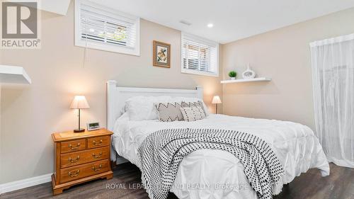 8 Melrose Court, St. Thomas, ON - Indoor Photo Showing Bedroom
