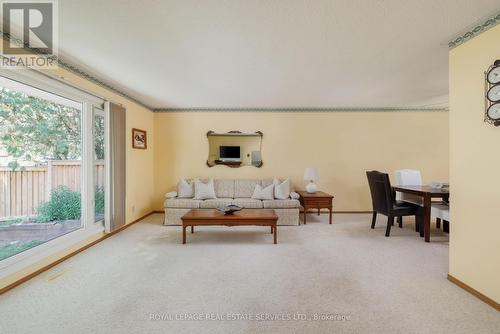 18 Osborne Crescent, Oakville, ON - Indoor