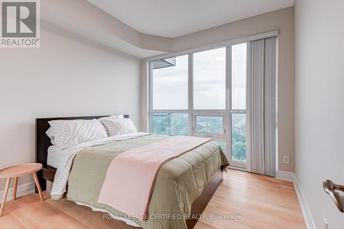 1806 - 100 John Street, Brampton, ON - Indoor Photo Showing Bedroom