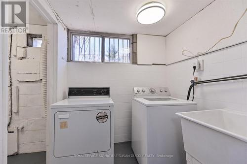 Basement laundry room - 493 Ossington Avenue, Toronto, ON - Indoor Photo Showing Laundry Room