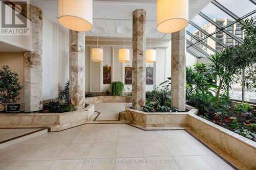 1401 - 2180 Marine Drive, Oakville, ON -  Photo Showing Other Room