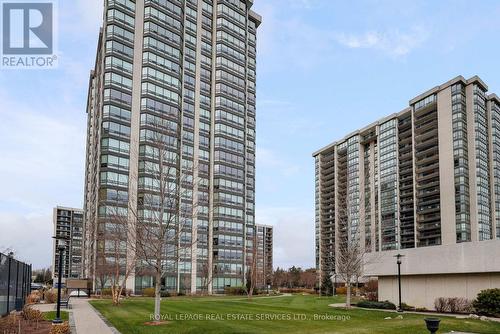 1401 - 2180 Marine Drive, Oakville, ON - Outdoor With Facade