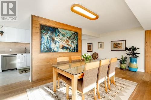 1401 - 2180 Marine Drive, Oakville, ON - Indoor Photo Showing Dining Room