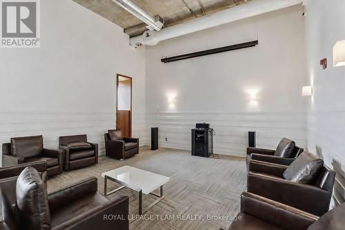 421 - 349 Mcleod Street, Ottawa, ON - Indoor