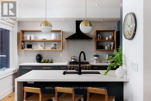96 Summerhill Avenue, Toronto, ON - Indoor Photo Showing Kitchen With Upgraded Kitchen