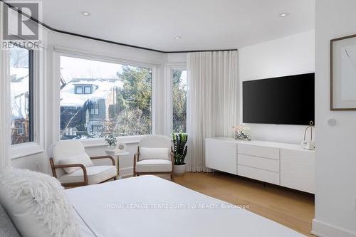 96 Summerhill Avenue, Toronto, ON - Indoor