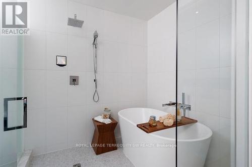 96 Summerhill Avenue, Toronto, ON - Indoor Photo Showing Bathroom