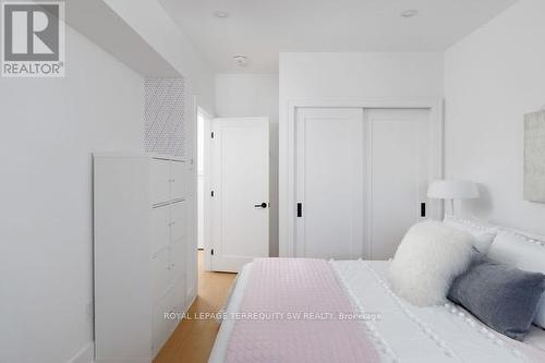 96 Summerhill Avenue, Toronto, ON - Indoor Photo Showing Bedroom