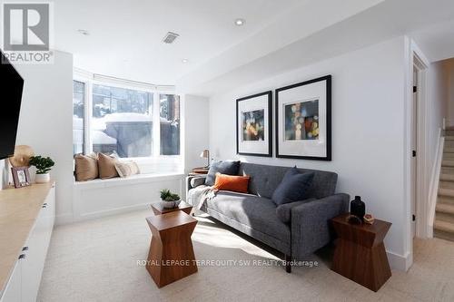 96 Summerhill Avenue, Toronto, ON - Indoor Photo Showing Living Room