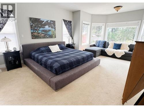 230 Prospect Drive, Grand Forks, BC - Indoor Photo Showing Bedroom
