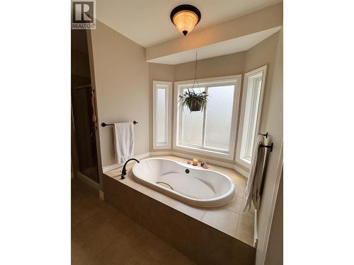230 Prospect Drive, Grand Forks, BC - Indoor Photo Showing Bathroom