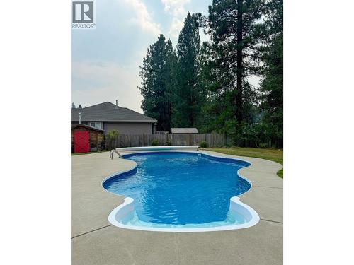 230 Prospect Drive, Grand Forks, BC - Outdoor With In Ground Pool With Backyard