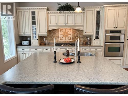 230 Prospect Drive, Grand Forks, BC - Indoor Photo Showing Kitchen With Upgraded Kitchen