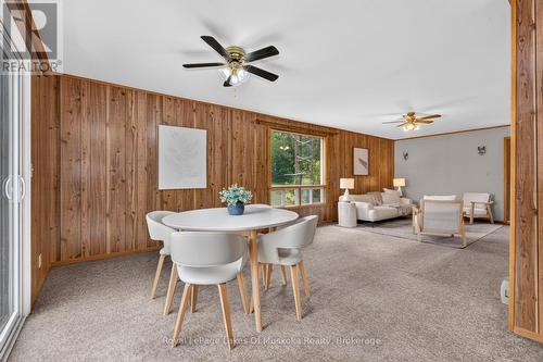 1857 Highway 518 E Highway, Kearney, ON - Indoor Photo Showing Dining Room
