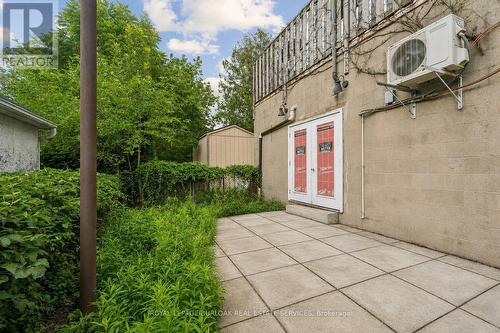 868 King Street W, Hamilton, ON 