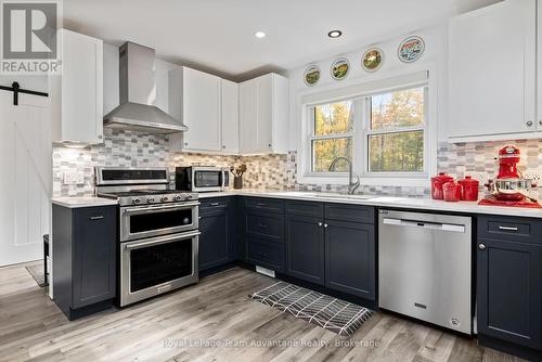 All appliances included - 17 Hagerman Court, Seguin, ON - Indoor Photo Showing Kitchen With Stainless Steel Kitchen With Double Sink