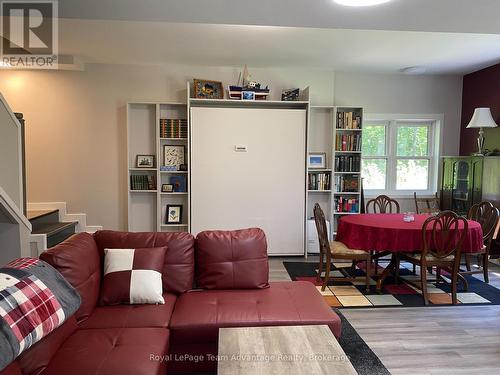 Fabulous lower level - 17 Hagerman Court, Seguin, ON - Indoor Photo Showing Living Room