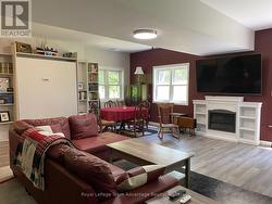 Very bright and spacious - 