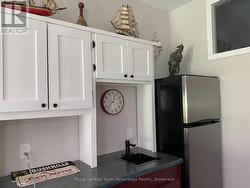 Wet bar - 
