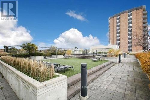 1109 - 3865 Lake Shore Boulevard W, Toronto, ON - Outdoor