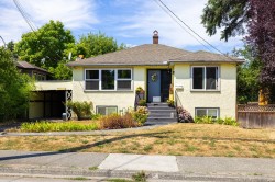 461 Howard Ave Duncan, BC V9L 3M9