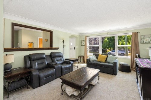 461 Howard Ave, Duncan, BC 