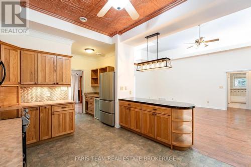 105 Copeland Creek Drive, Tiny, ON - Indoor Photo Showing Kitchen