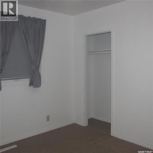1240 10Th Avenue E, Regina, SK - Indoor Photo Showing Other Room