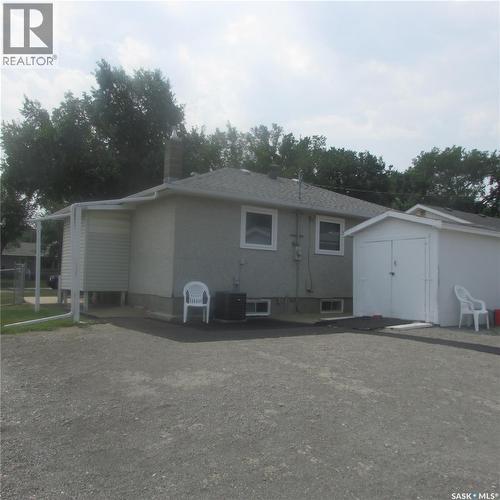 1240 10Th Avenue E, Regina, SK - Outdoor