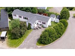 37 Kellys DR  Fredericton, NB E3B 7R1