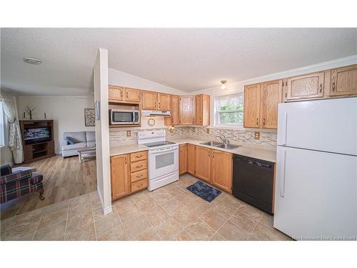 37 Kellys Dr, Fredericton, NB 