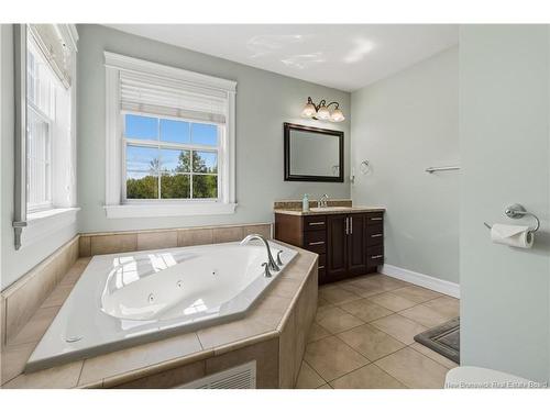 598 Evergreen Dr, Moncton, NB 