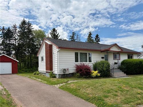 100 Leeside Dr, Moncton, NB 
